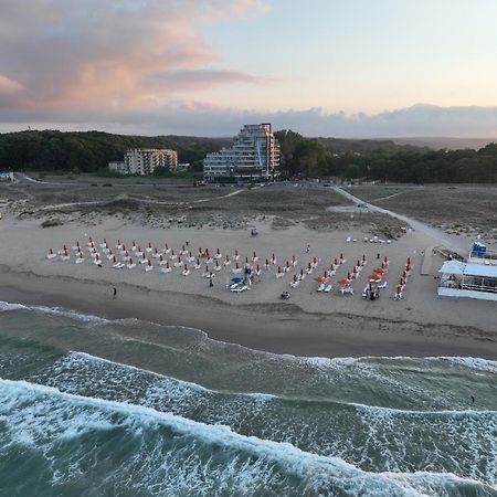 פרימורסקו Allure Beach Resort Aparthotel מראה חיצוני תמונה