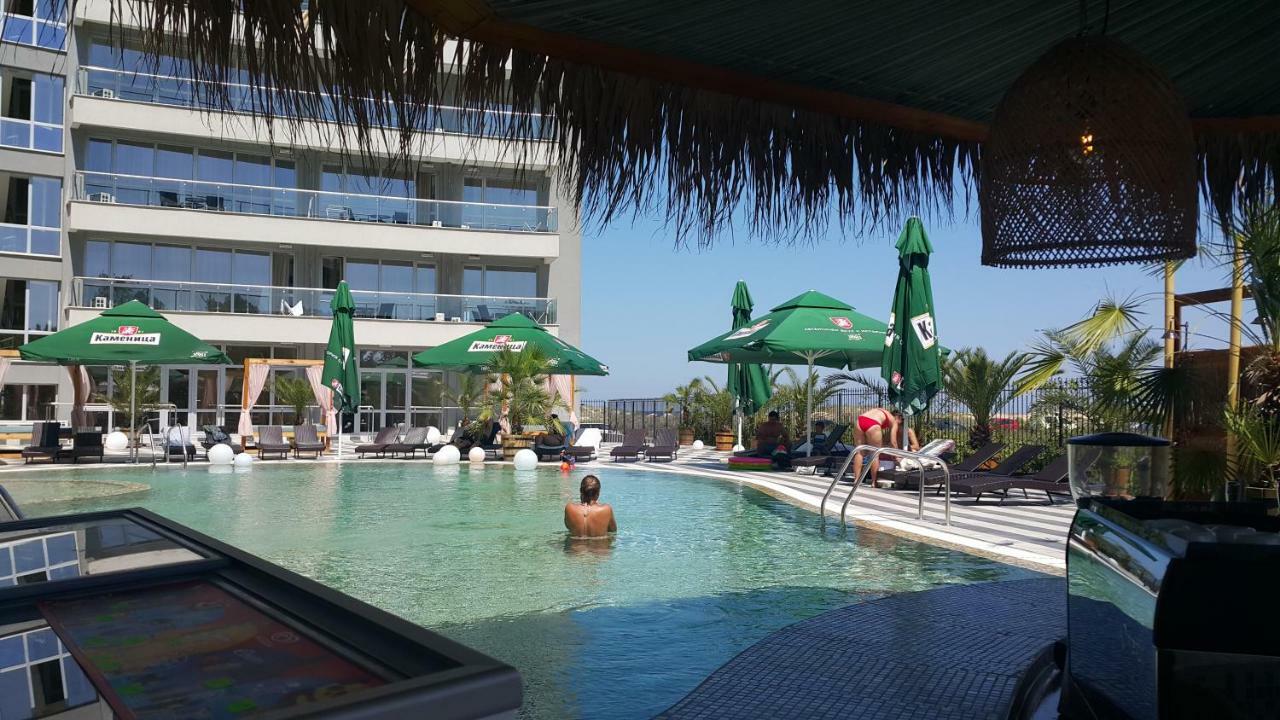 פרימורסקו Allure Beach Resort Aparthotel מראה חיצוני תמונה