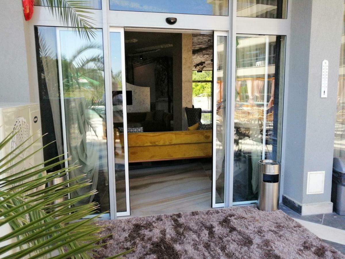 פרימורסקו Allure Beach Resort Aparthotel מראה חיצוני תמונה