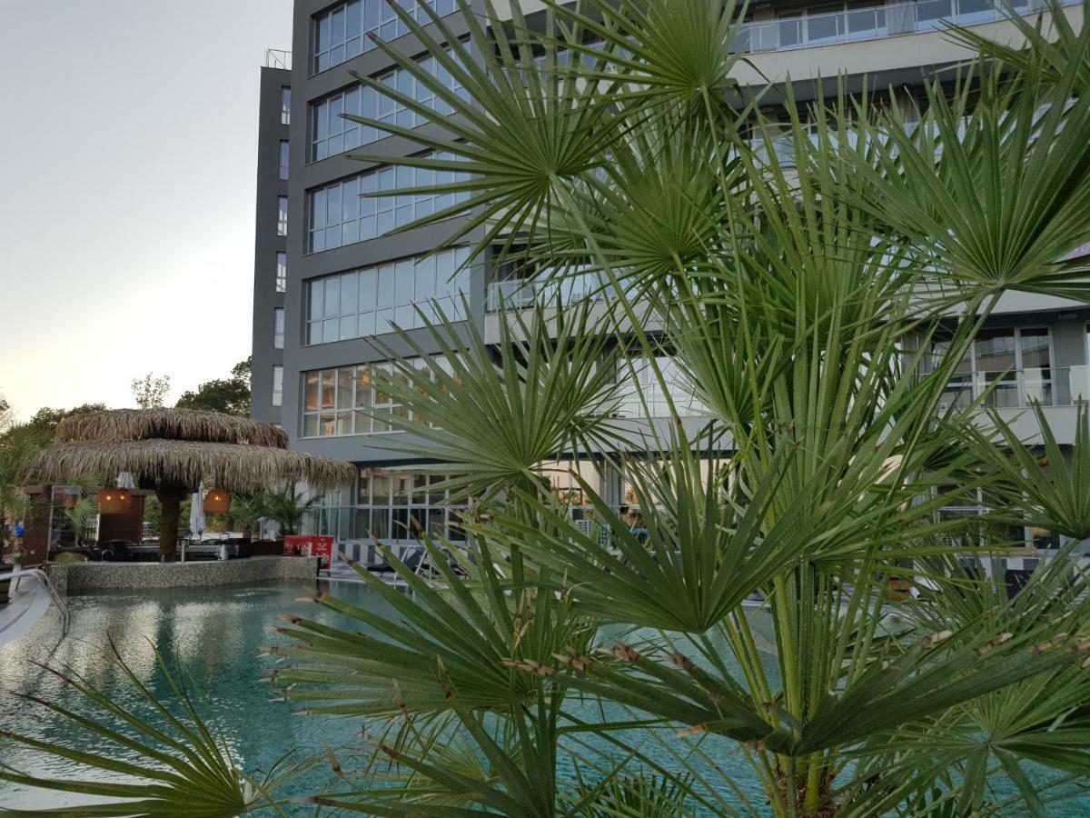 פרימורסקו Allure Beach Resort Aparthotel מראה חיצוני תמונה