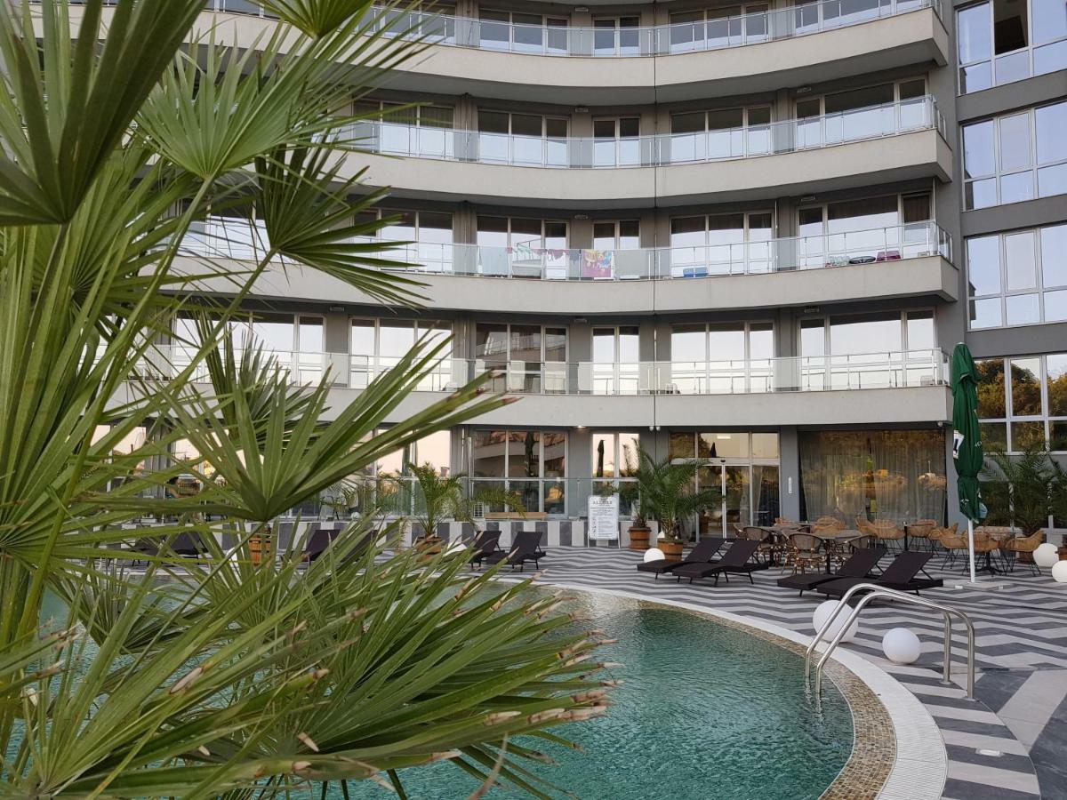 פרימורסקו Allure Beach Resort Aparthotel מראה חיצוני תמונה
