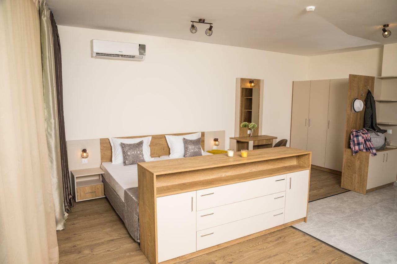 פרימורסקו Allure Beach Resort Aparthotel מראה חיצוני תמונה